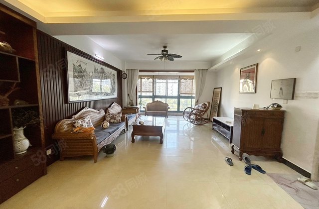 亚洲豪苑(北区)4室2厅152㎡179万二手房图片