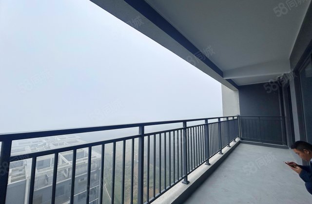 中海映山湖A区悦湖4室2厅135㎡138万二手房图片