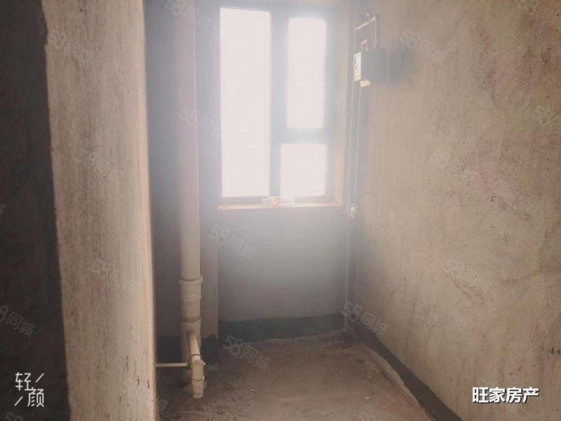 凯尔国际商住楼3室2厅2卫140.8㎡南北87万
