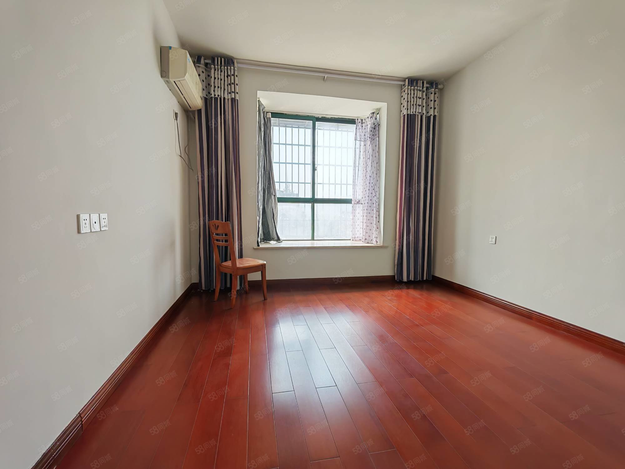 宜人小居2室2厅1卫81㎡南北36.8万