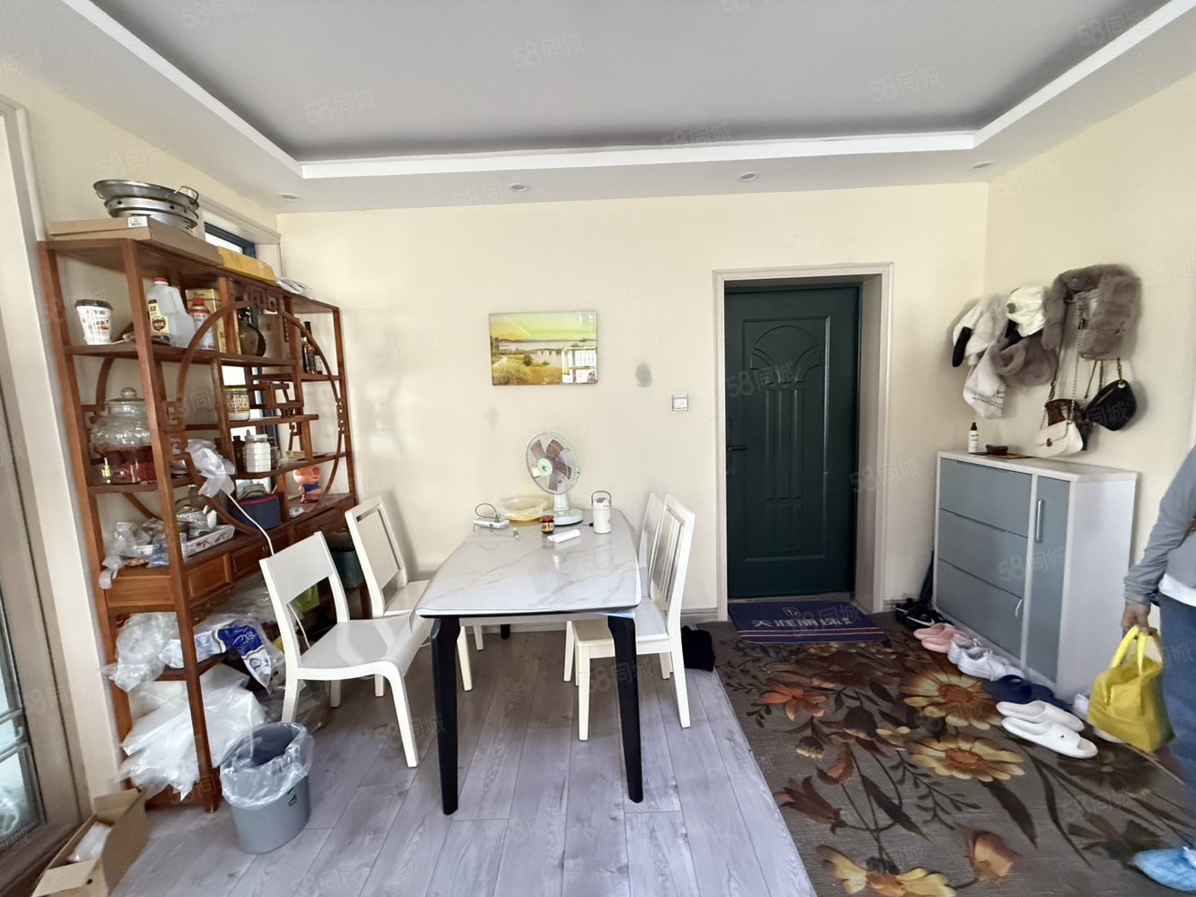 新港国际3室2厅2卫139㎡南北95万