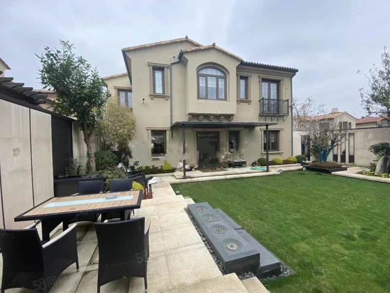 九月森林5室3厅2卫430㎡南北1500万