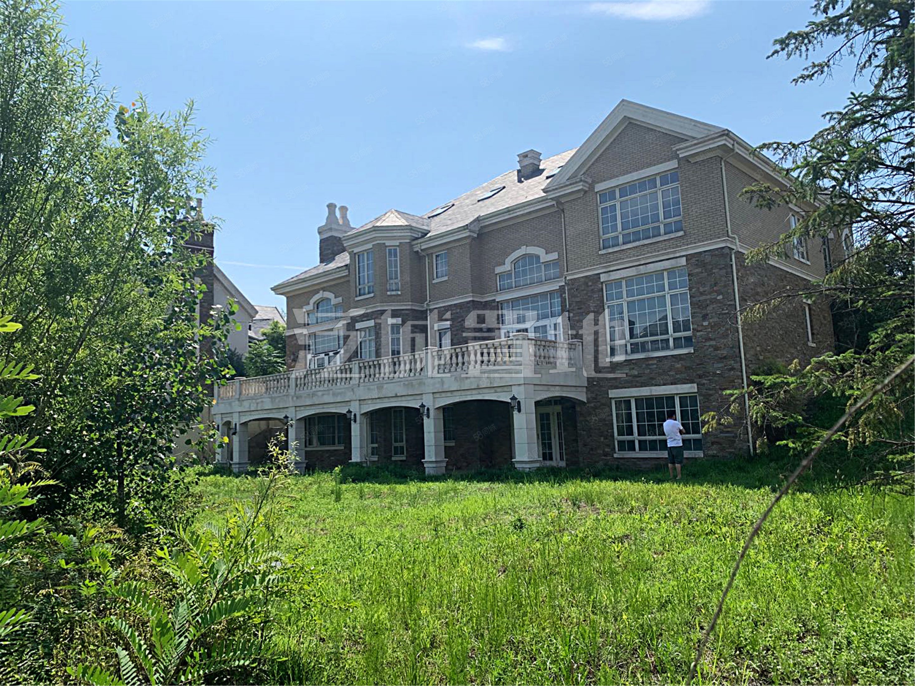 北京壹号庄园(东方普罗旺斯四期)6室4厅6卫935㎡南北7000万