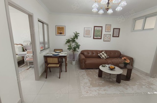 40多万 精装 3楼 免大税 小三室 水岸新城 拎包入住