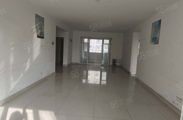 145万兴华路东头，光岳花园 两室一厅朝阳送车位和储藏室