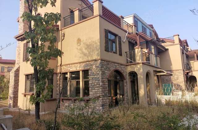 青岛二手房 青岛商用住楼  即墨商用住楼  (真实保证)御墅临枫别墅4室