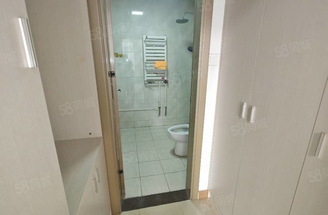 市民文化中心 双卫生间 小三房 产权清晰 近医院