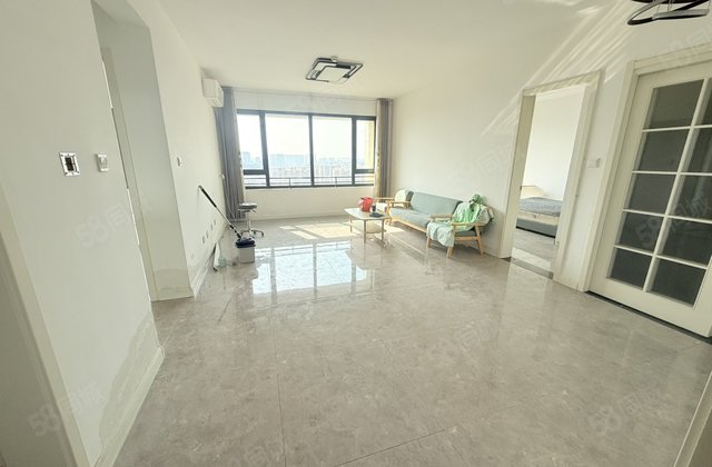 新上 徒骇河观景房绿城  集美三叶草户型  免大税 带车位