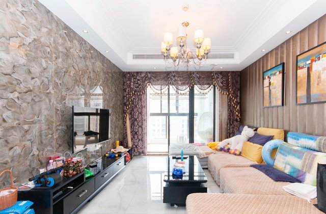 凯旋门(一三期)2室2厅112㎡249万二手房图片