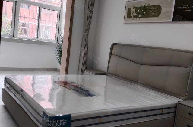 金鼎旁 东昌中学 兴华路   市委旁聊建二公司家属院精装三室