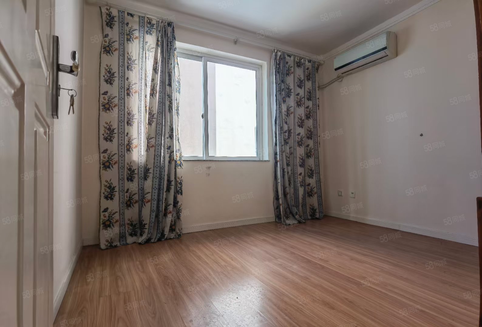 中国人民银行阿坝州中心支行宿舍区3室2厅1卫119㎡东南70万