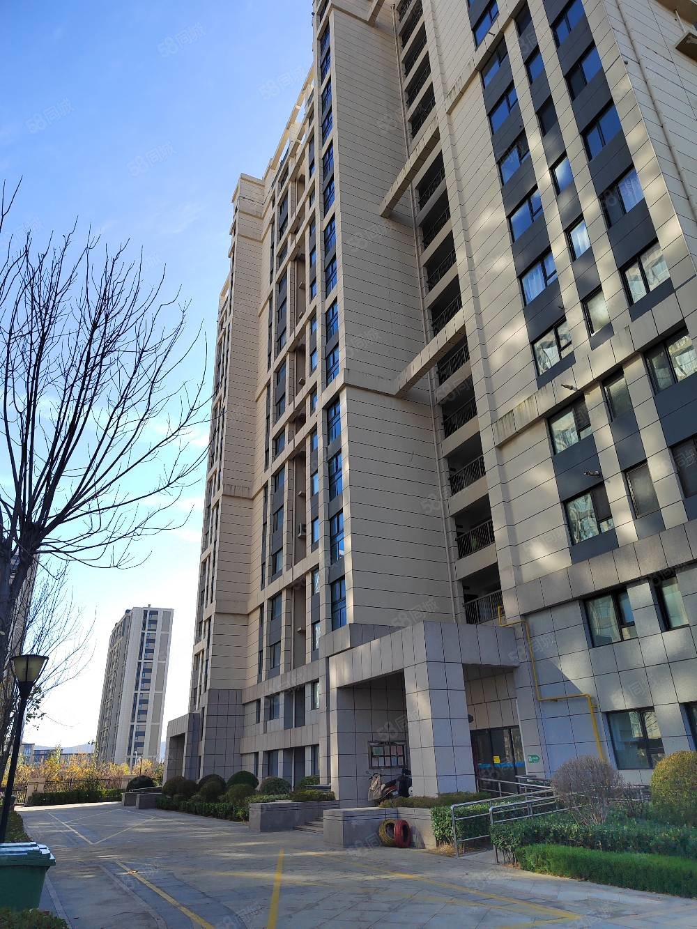 硅谷专家公馆(南泊河西路)3室2厅2卫126㎡南126万