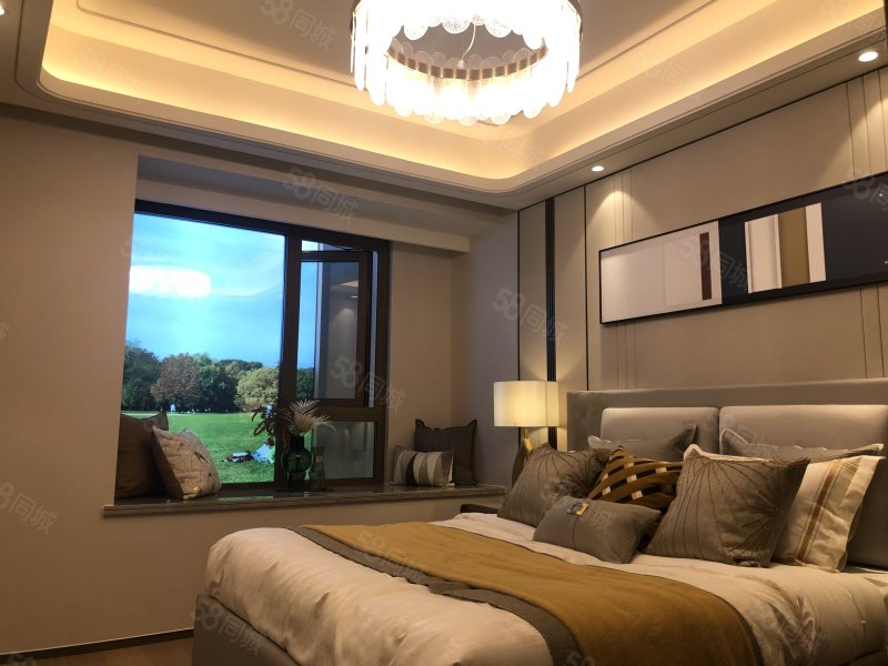 绿地文华府3室2厅2卫97㎡南北95万