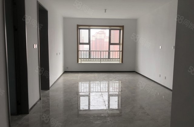 走一手   实验 区政府附近 明康康盛园三室两厅两卫