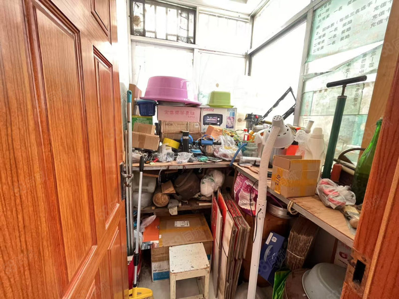 昭阳区财政小区4室2厅2卫154㎡南北73万