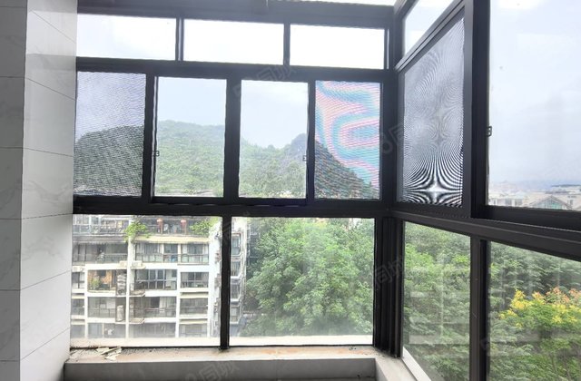 兴进漓江壹号龙鼎阁3室2厅117㎡130万二手房图片