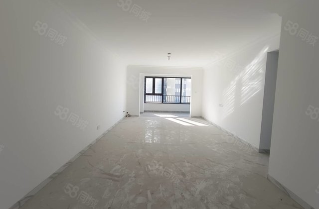 开发区东昌中学 新房未住国岳府四室带车位免大税