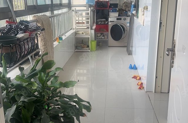 近三中北 万达 无遮挡 双卫生间 诚意出售送车位送车库