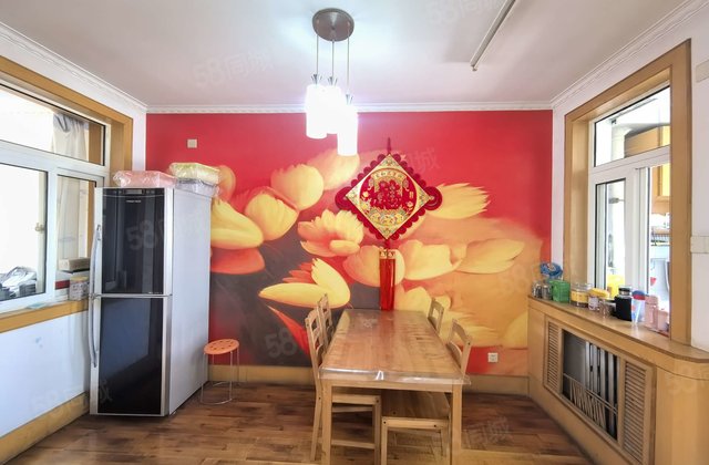 三中分校附近 单位家属院 单价4千多 三室朝阳双阳台仅58万