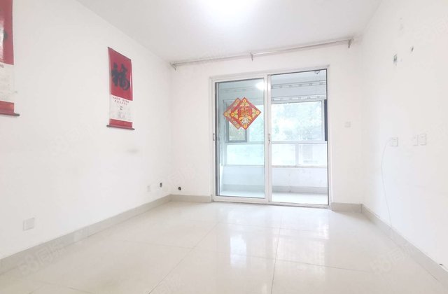 花园路  五中好楼层双阳台，全明户型