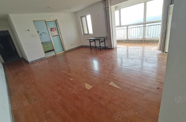 龙湾湖景房 2室朝阳 南北通透 车位免大税