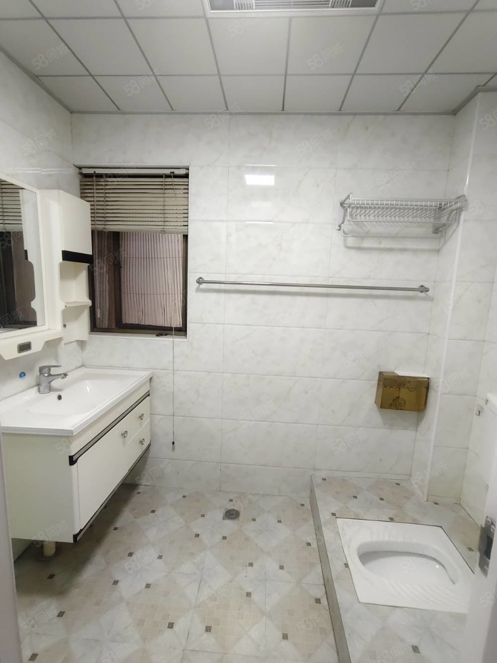 地中海风情7室3厅3卫112㎡南59.8万