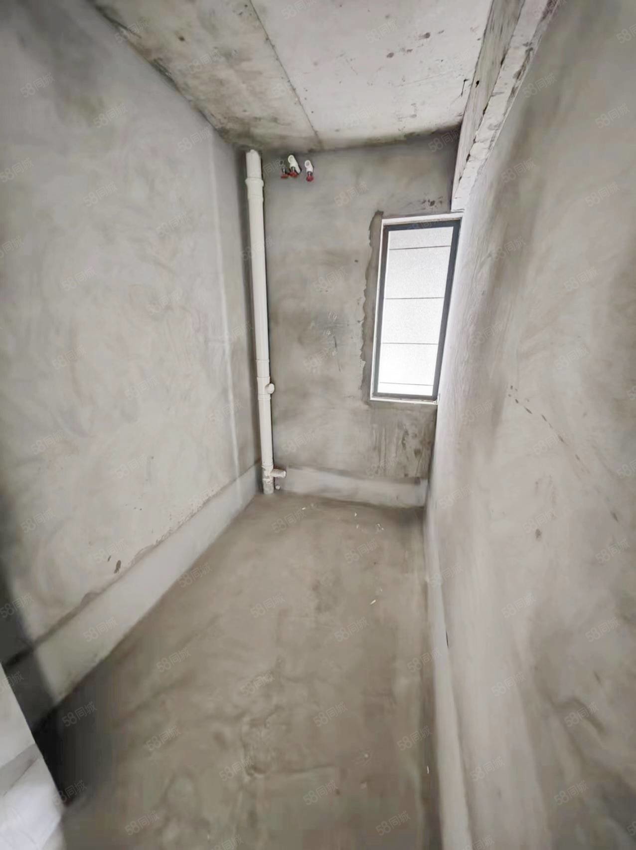 康居家园3室2厅2卫130㎡南北42万