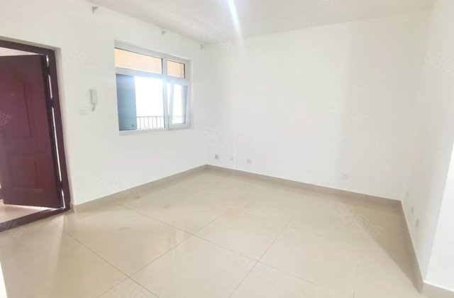 文轩本部，八中外国语，次新电梯房，羡林苑三室两厅，82万！