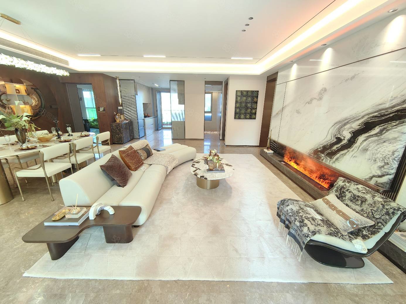 国瑞麓林府4室2厅3卫143㎡南北104万