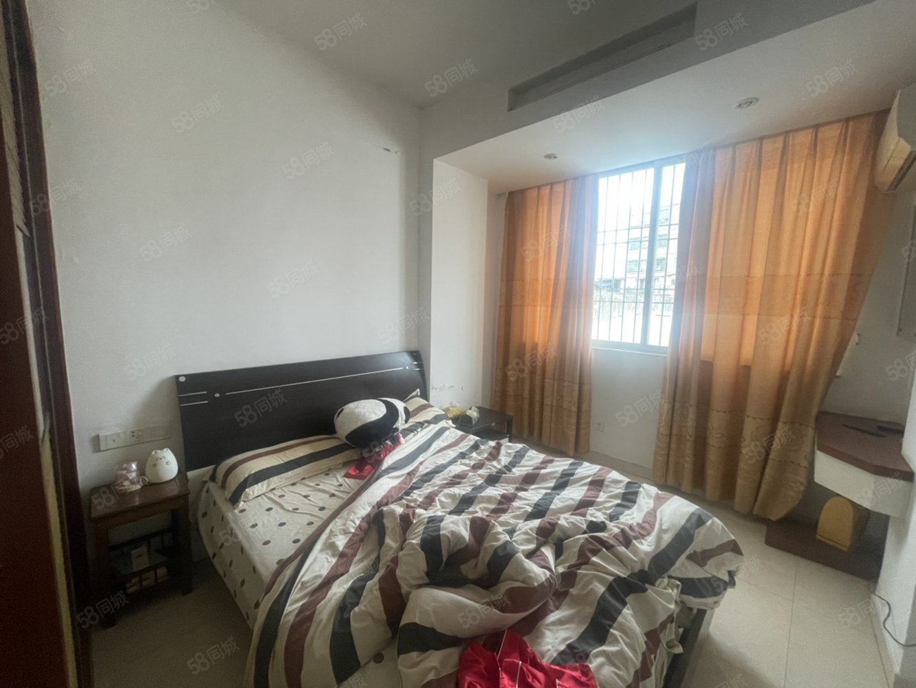 西荣路小区3室2厅1卫96㎡南北25万