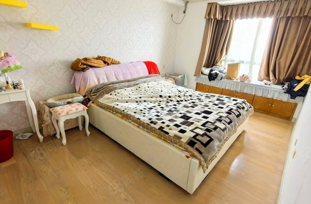 成都雅居乐花园4室2厅117.57㎡115万二手房图片