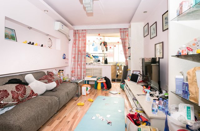 藝苑西街7號(hào)院2室1廳1衛(wèi)59.85㎡南北147萬(wàn)