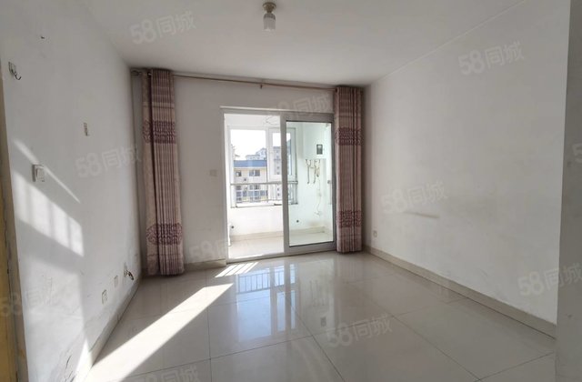 旅游度假区 高楼层采光充足 带电梯 楼龄新 南北通透