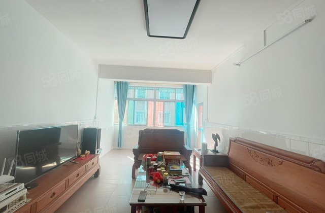 迎宾路一巷小区3室2厅121.61㎡42万二手房图片