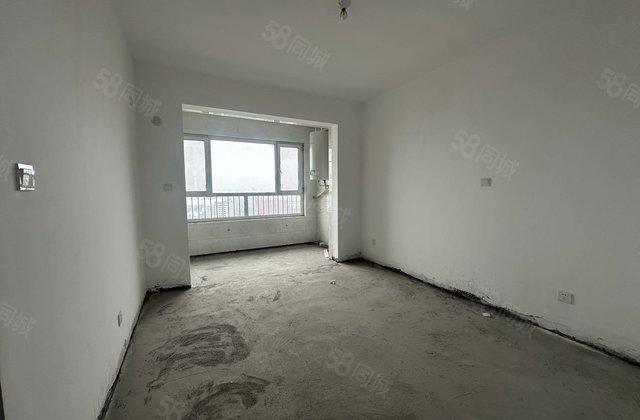 湖边  电梯三室双卫  纯新房未住 乐园实验