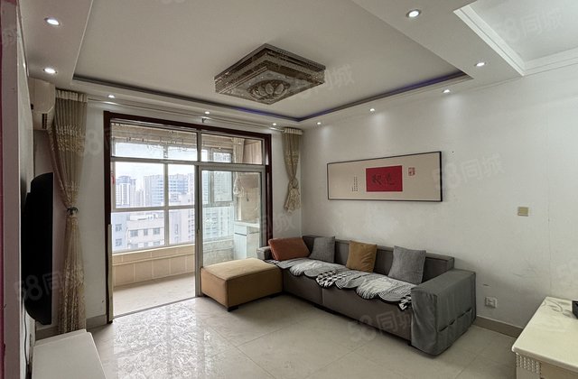 电梯精装两室，当代国际住宅，在东昌东校范围内，带储藏室