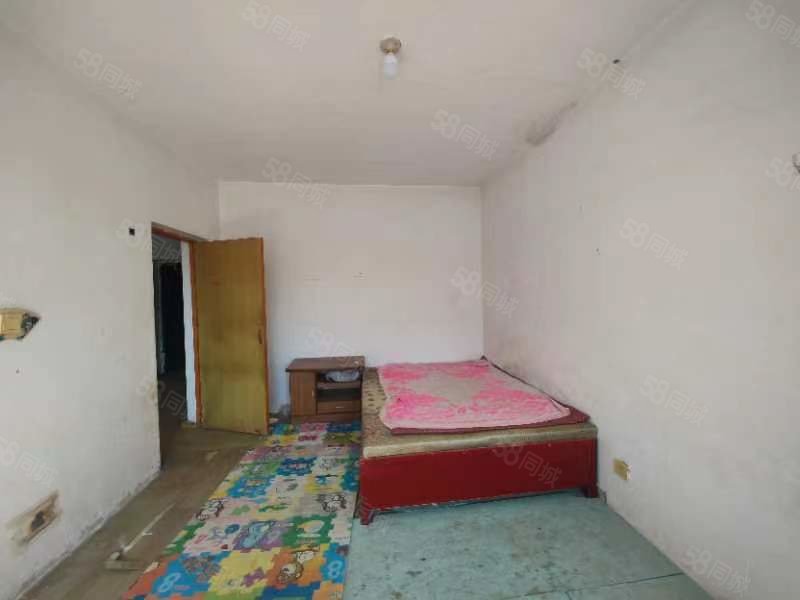 银河花园三期2室1厅1卫57.14㎡南4.5万