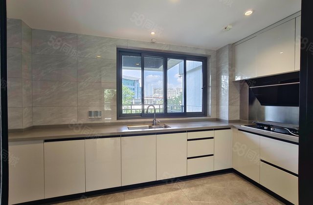 万科海潮映月4室2厅131.25㎡327.8万二手房图片