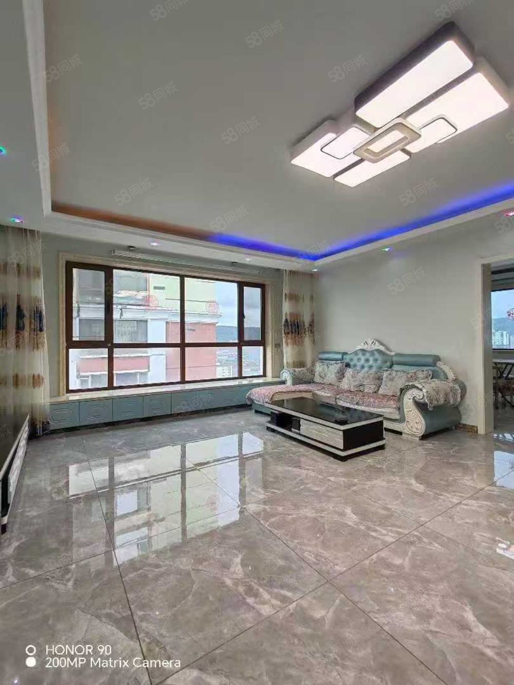 铁北鑫城3室2厅2卫145㎡南北49万