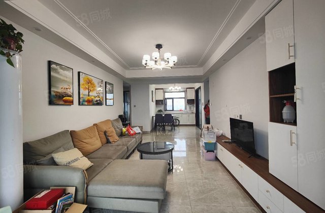 徒骇河旁 莲湖新城精装三叶草户型 边户带车位储藏室