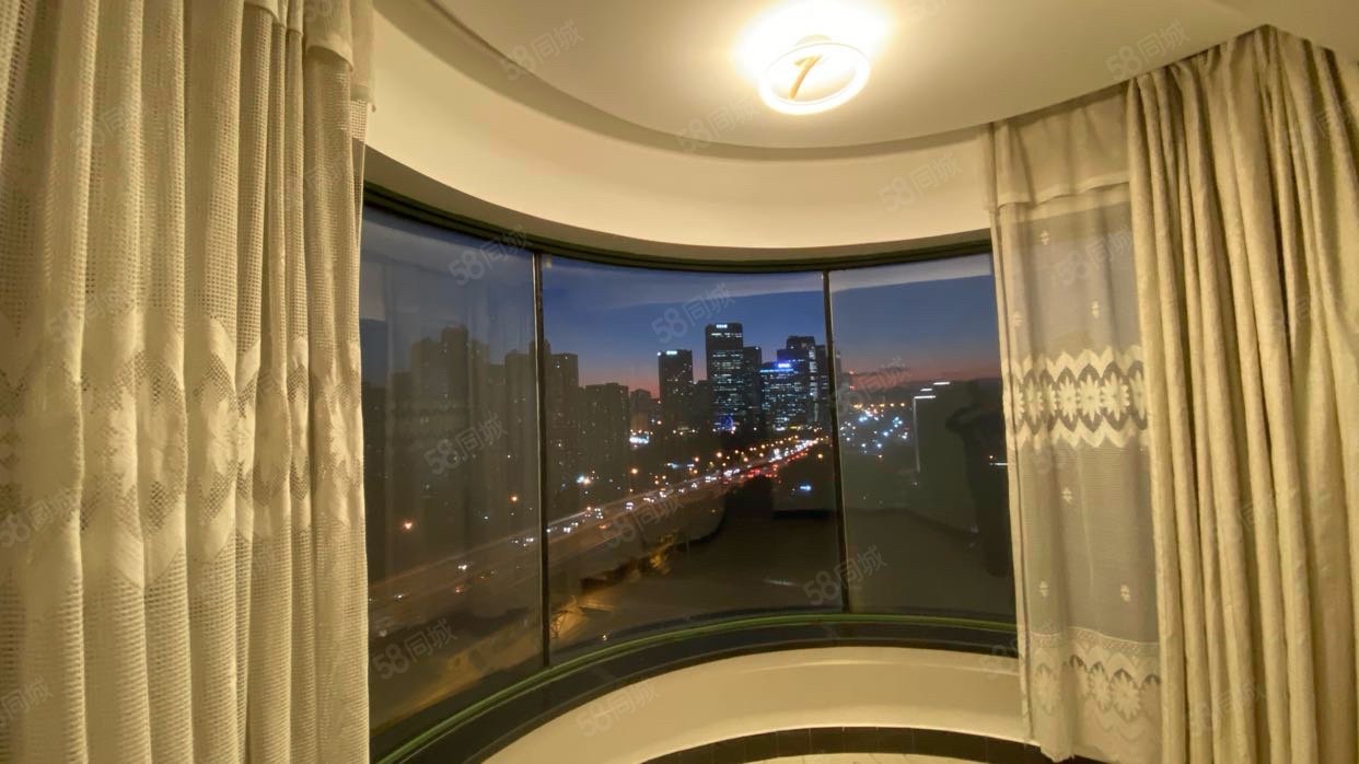 鵬潤家園2室1廳2衛(wèi)101.54㎡西南838萬