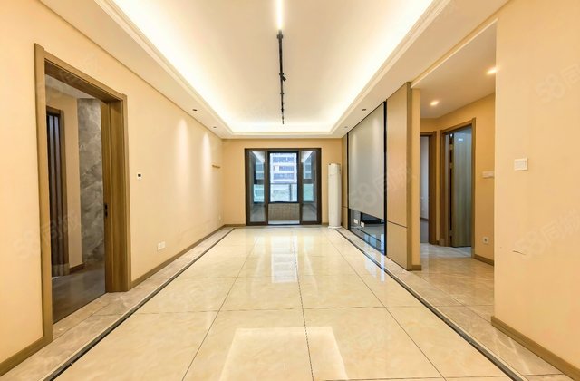 保利天空之城云曜3室2厅115㎡179万二手房图片