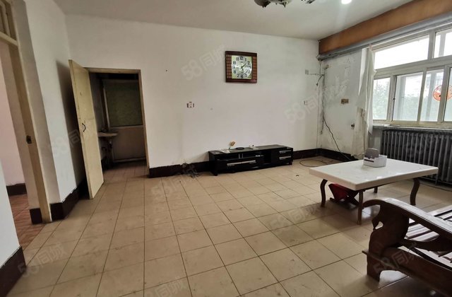 文轩高铁 三楼 三室朝阳 46万 免大税 可分期 停车方便