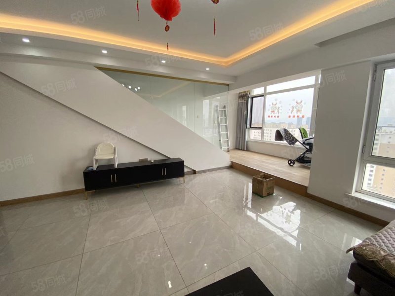 电梯跃层 精装拎包入住 三室两卫 带露台,绿云嘉园-丹东58同城