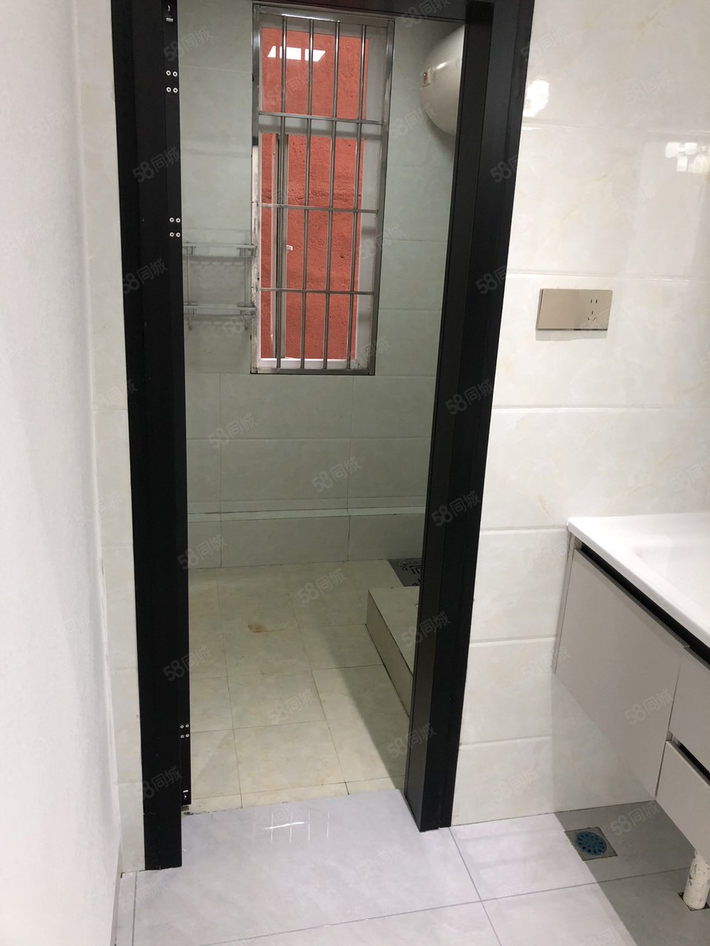 澄湖小区4室2厅2卫147㎡南北169万