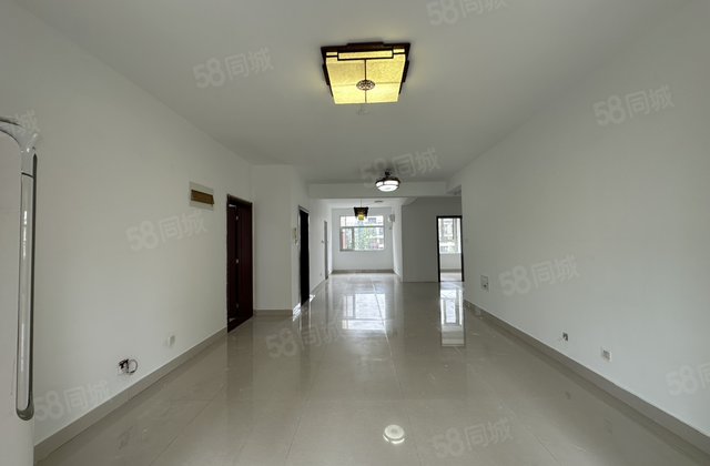 急售 书香东郡 三叶草户型 免大税 带车位和储