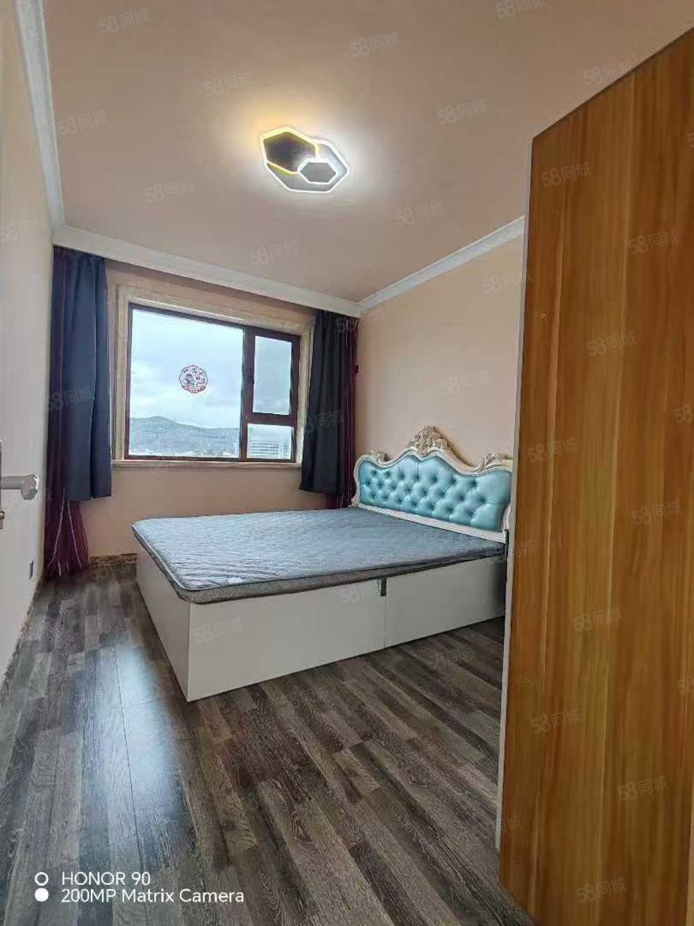 铁北鑫城3室2厅2卫145㎡南北49万