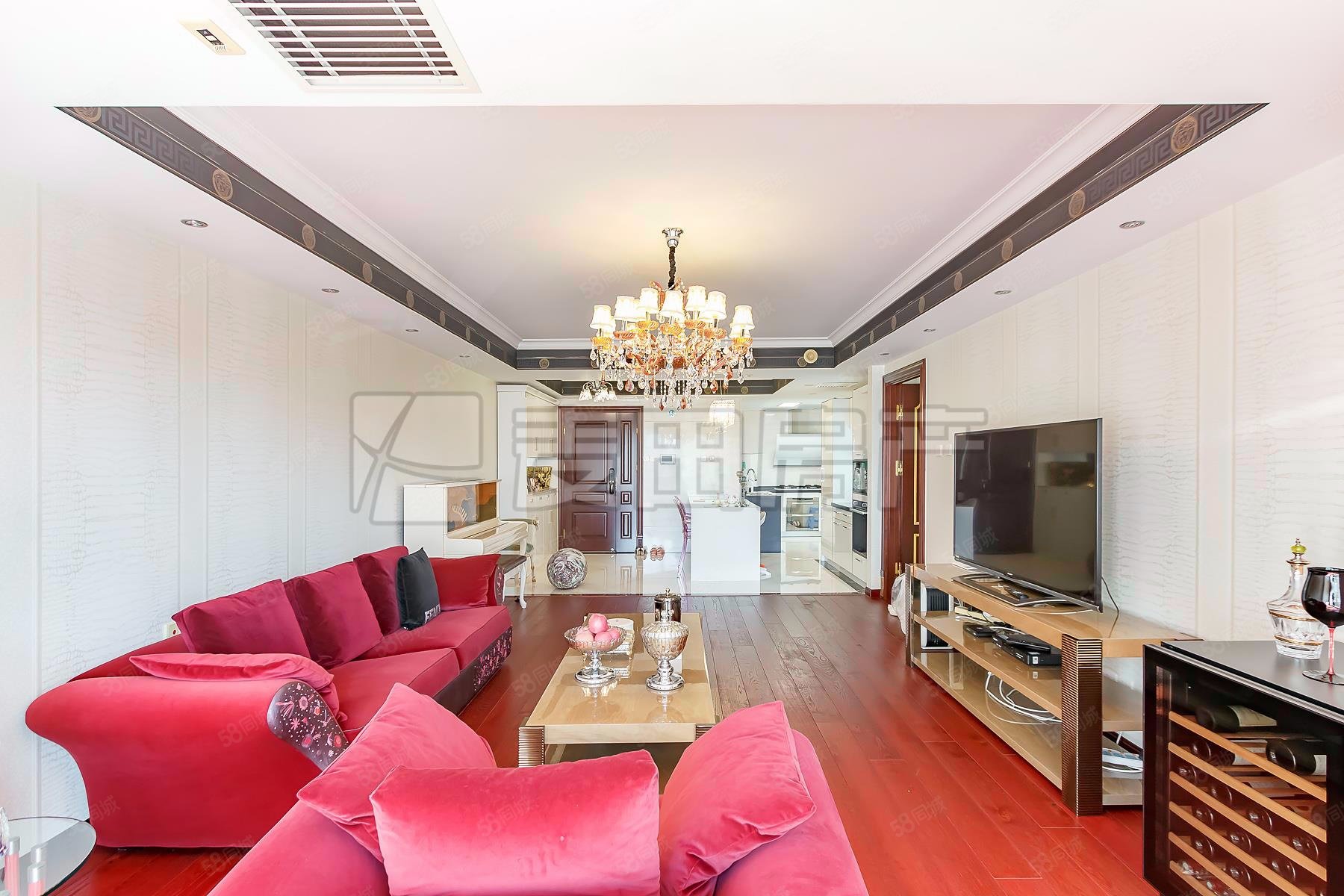 棕櫚泉國際公寓2室2廳1衛(wèi)136㎡東南1249萬