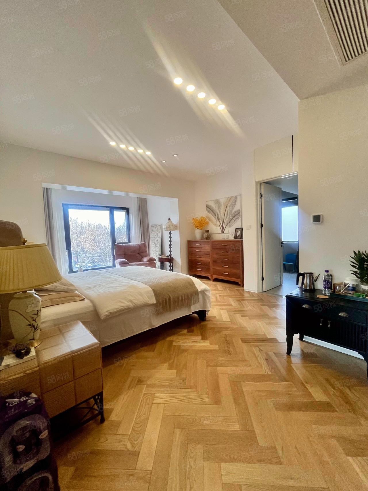 澳景園5室3廳5衛(wèi)486㎡南北2800萬