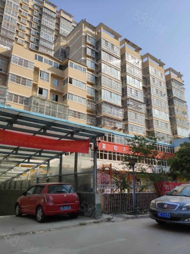 蓝爵世家3室2厅2卫